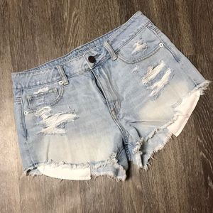 High waisted light wash shorts